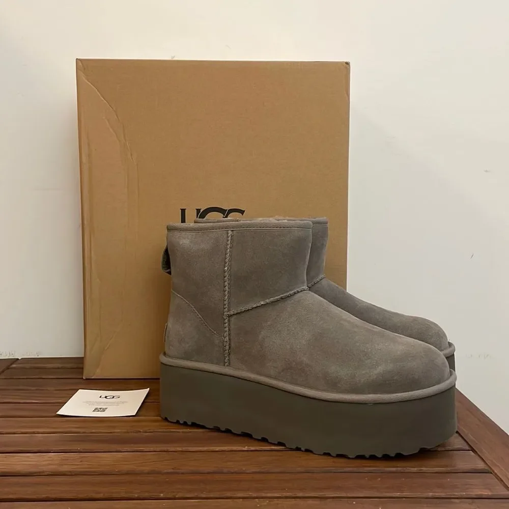 UGG Classic Mini Platform Smoke Plume Women Size 9 - Picture 1 of 15